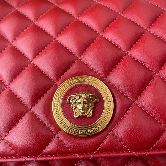 Authentic Versace Medusa Nappa Leather Quilted Red Shoulder bag Retail 1,600$ - Picture 12 of 16